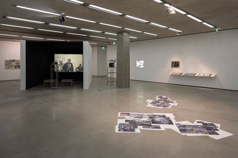 01_Ausstellungsansicht_Bodies-Cities