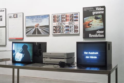 04_2003_3_sammlung_grhalleseite01-farocki